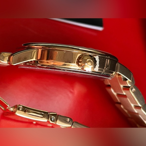 COACH WATCH.Coach Grand Rose-Gold Women's Watch,AUTHENTIC Coach Watch. - Picture 6 of 14